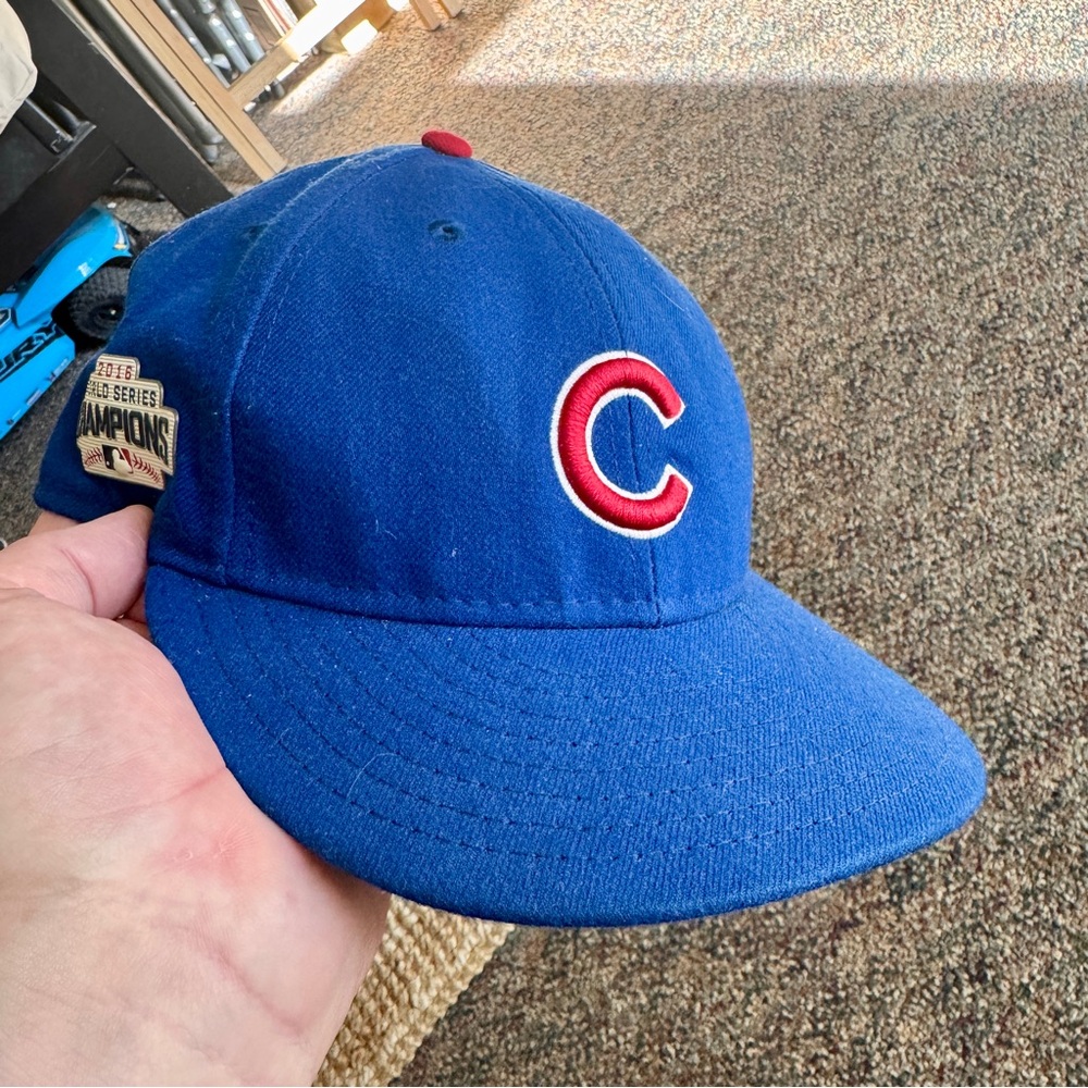 Chicago Cubs On field hat w/ World Series Patch 7 1/2